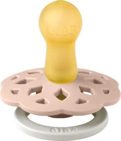 BiBS - Boheme Pacifier Glow In The Dark - Stage 2 Fopspeen - 2 Stuks - Blush Glow / Vanilla Glow 16 BiBS - Boheme Pacifier Glow In The Dark - Stage 2 Fopspeen - 2 Stuks - Blush Glow / Vanilla Glow -Aanbiedingen BIBS Winkel 1024x1200 16