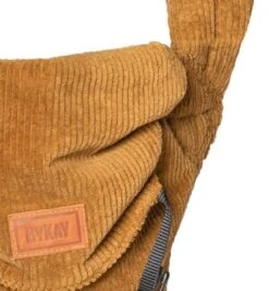 ByKay - Draagzak - Click Carrier Classic - Ribbed Velvet - Mustard Brown -Aanbiedingen BIBS Winkel 1110x1200 11