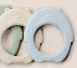 J.Børn Silicone Bijtring Beer - Sage - Bijtspeelgoed - Baby -Aanbiedingen BIBS Winkel 1200x1054 1