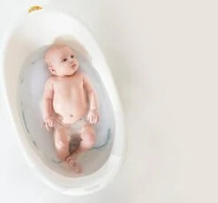 Doomoo Basics - Comfy Bath - Meegroeiend Badkussen -Aanbiedingen BIBS Winkel 1200x1118 1