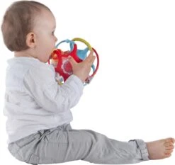 Sophie De Giraf - Speelbal - Twistin Ball -Aanbiedingen BIBS Winkel 1200x1134 4