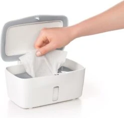 OXO Tot Doekjesverdeler - Billendoekjesdoos- Billendoekjes Houder - Billendoekjesbox - Wipe Box- Vochtige Doekjes Houder- Wit-Grey 9 OXO Tot Doekjesverdeler - Billendoekjesdoos- Billendoekjes Houder - Billendoekjesbox - Wipe Box- Vochtige Doekjes Houder- Wit-Grey -Aanbiedingen BIBS Winkel 1200x1135 1