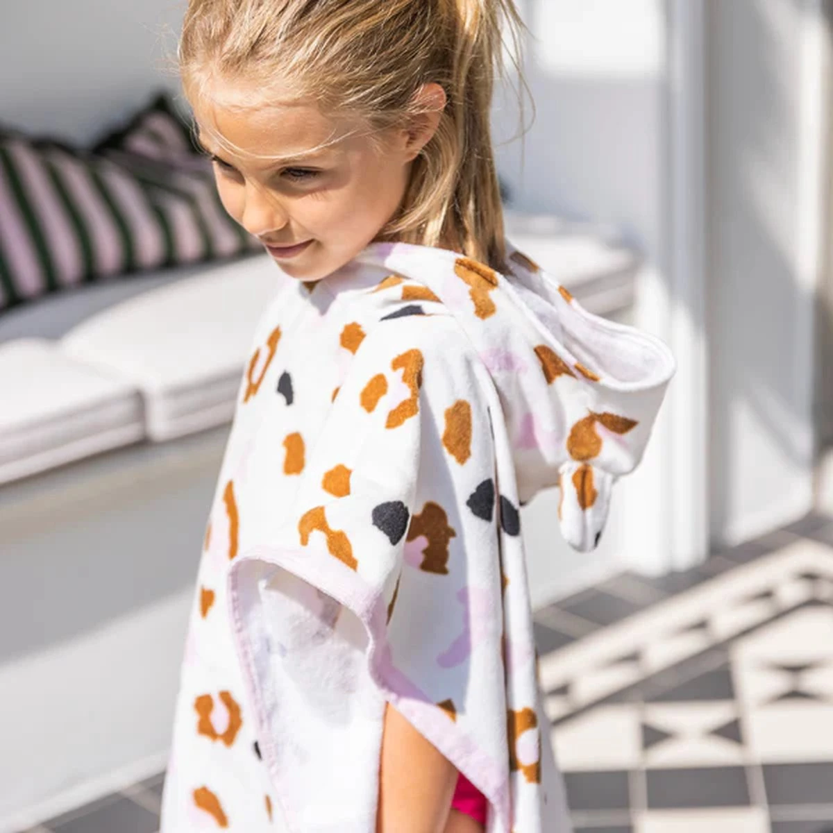 Swim Essentials - Strandponcho Offwhite Panterprint - Poncho's 12 Swim Essentials - Strandponcho Offwhite Panterprint - Poncho's - Afbeelding 12