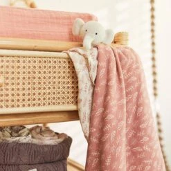 Jollein Badcape Meadow 75x75cm - Rosewood 21 Jollein Badcape Meadow 75x75cm - Rosewood -Aanbiedingen BIBS Winkel 1200x1200 1486