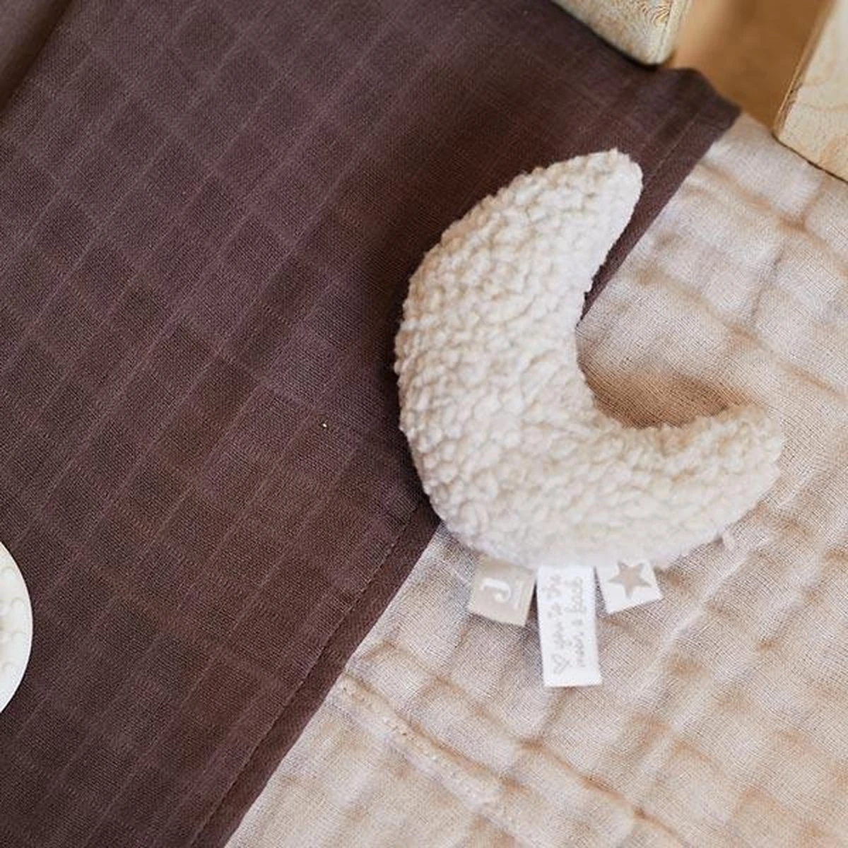 Jollein Rammelaar Moon - Nougat 12 Jollein Rammelaar Moon - Nougat - Afbeelding 12