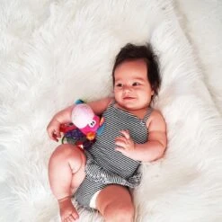 Playgro Clip Clop Rammelaar - Roze - Activiteitenspeeltje - Kraamkado -Aanbiedingen BIBS Winkel 1200x1200 1888