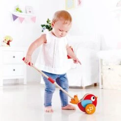 Hape Lilly Musical Stokroller Rood 56 Cm -Aanbiedingen BIBS Winkel 1200x1200 2021
