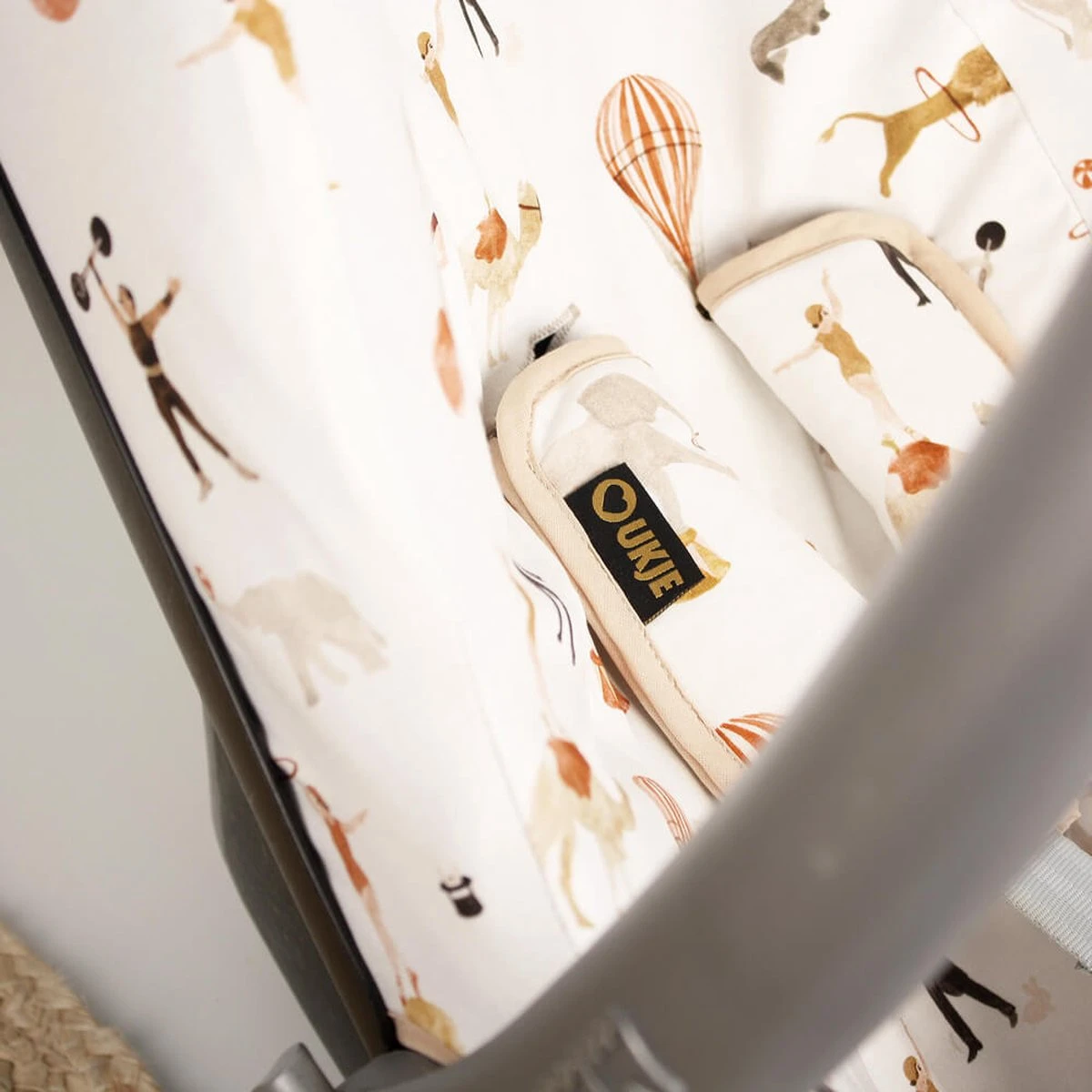 Hoes Zomerhoes Autostoelhoes Voor Maxi-Cosi Cabriofix, Citi En Pebble - Circus 2 Hoes Zomerhoes Autostoelhoes Voor Maxi-Cosi Cabriofix, Citi En Pebble - Circus - Afbeelding 2