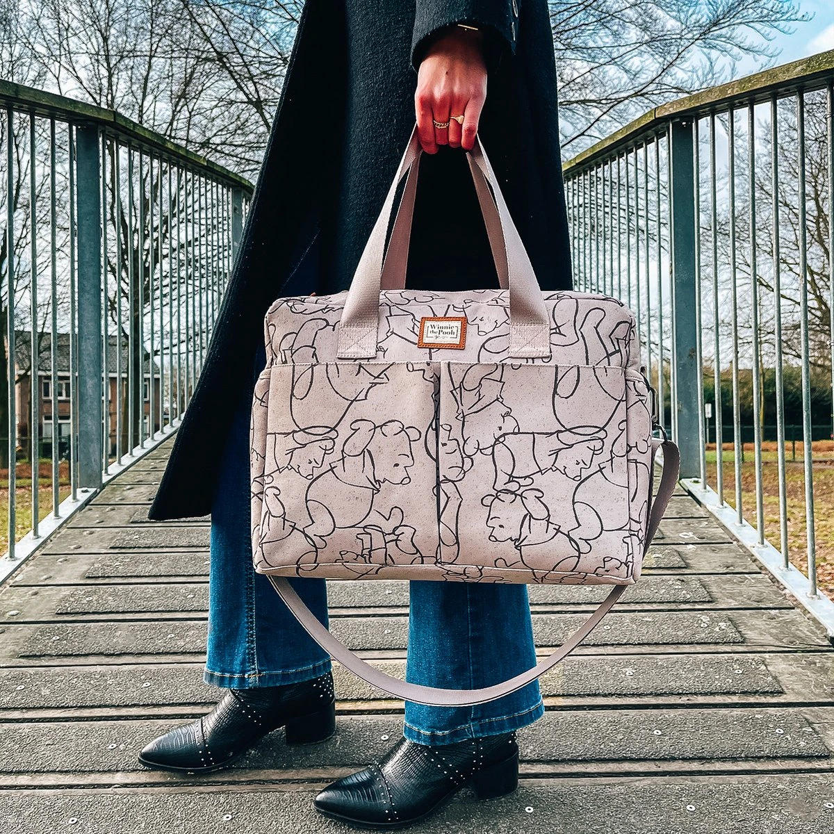 Luiertas - Winnie The Pooh - Cuddles All Day - Beige 4 Luiertas - Winnie The Pooh - Cuddles All Day - Beige - Afbeelding 4