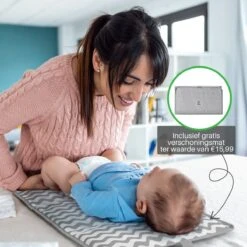 Brisby Slijtvaste Luiertas - Verzorgingstas Groot - Grijs - Inclusief Verschoonmatje - Isoleervakken - Fopspeen Houder - Makkelijk Te Bevestigen Aan De Kinderwagen -Aanbiedingen BIBS Winkel 1200x1200 2394