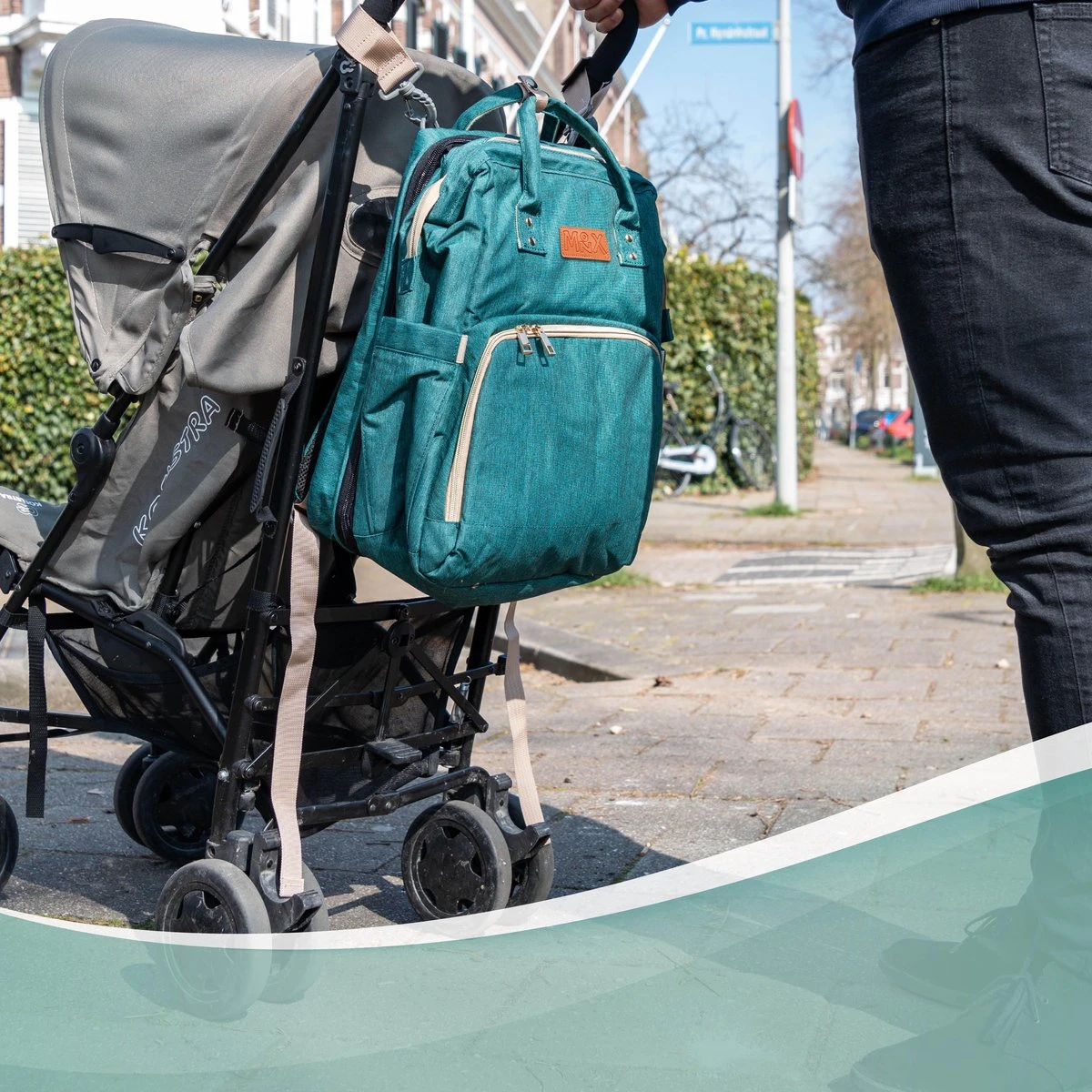 Luiertas Rugzak - Monx Luiertas Verzorgingstas Met Uitklapbaar Babybedje - Overzichtelijke Luierrugzak Extra Buggy En Kinderwagen Haken Inclusief Geïsoleerde Flessenhouder - Groen 8 Luiertas Rugzak - Monx Luiertas Verzorgingstas Met Uitklapbaar Babybedje - Overzichtelijke Luierrugzak Extra Buggy En Kinderwagen Haken Inclusief Geïsoleerde Flessenhouder - Groen - Afbeelding 8