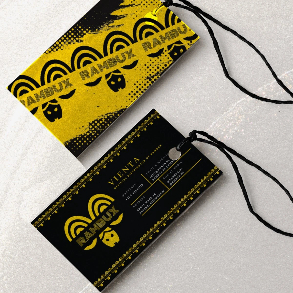 RAMBUX® - Autostoel Organizer Met Tray - Organizer Auto Stoelhoes Met Uitklapbare Tafel - Duurzaam Mat Zwart PU Leer Kunstleer - Tablethouder - Telefoonhouder - Fleshouder 11 RAMBUX® - Autostoel Organizer Met Tray - Organizer Auto Stoelhoes Met Uitklapbare Tafel - Duurzaam Mat Zwart PU Leer Kunstleer - Tablethouder - Telefoonhouder - Fleshouder - Afbeelding 11