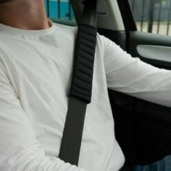 Hazlö Luxe Gordelhoezen - Auto Gordel Beschermer - Schouderhoezen - Gordelkussen - Gordel Beschermer - Gordelhoes - 2 Stuks - Zwart -Aanbiedingen BIBS Winkel 1200x1200 3355