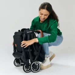 Lionelo Buggy Julie One - Kinderwagen Premium - Automatisch Opvouwen - Wandelwagen Tot 22 Kg - Comfortabele Zitje 22 Lionelo Buggy Julie One - Kinderwagen Premium - Automatisch Opvouwen - Wandelwagen Tot 22 Kg - Comfortabele Zitje -Aanbiedingen BIBS Winkel 1200x1200 3421