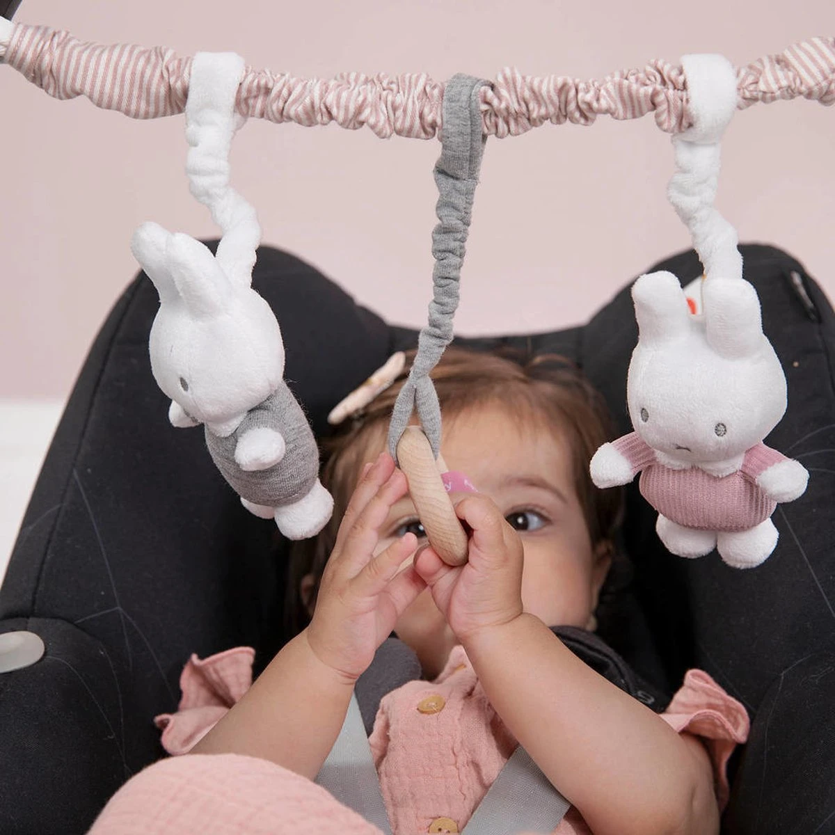 Autostoelspeeltje Nijntje Pink Baby 4 Autostoelspeeltje Nijntje Pink Baby - Afbeelding 4