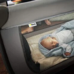 Hauck Dream N Play Plus Campingbedje Set - Met Matras En Muggennet - Grijs -Aanbiedingen BIBS Winkel 1200x1200 3919