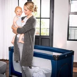 Hauck Dream N Play Plus Campingbedje Set - Met Matras En Muggennet - Navy -Aanbiedingen BIBS Winkel 1200x1200 3975
