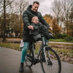 Deryan Bike-a-way Fietsstoeltje Voor - Fiets Regenhoes - Warme Jas En Windbreaker + Regenponcho - Bobike & Yepp 17 Deryan Bike-a-way Fietsstoeltje Voor - Fiets Regenhoes - Warme Jas En Windbreaker + Regenponcho - Bobike & Yepp -Aanbiedingen BIBS Winkel 1200x1200 4124