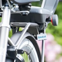 Qibbel 6+ Junior Fietsstoeltje Achter - Zwart Met Bruin Kussentje -Aanbiedingen BIBS Winkel 1200x1200 4208