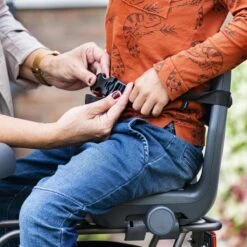 Qibbel 6+ Junior Fietsstoeltje Achter - Blauw Met Bruin Kussentje -Aanbiedingen BIBS Winkel 1200x1200 4218