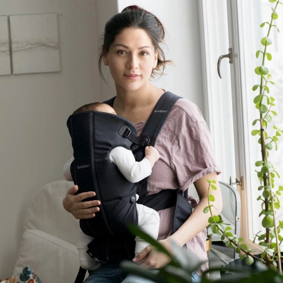 BabyBjörn Draagzak Mini - Cotton - Zwart 11 BabyBjörn Draagzak Mini - Cotton - Zwart - Afbeelding 11