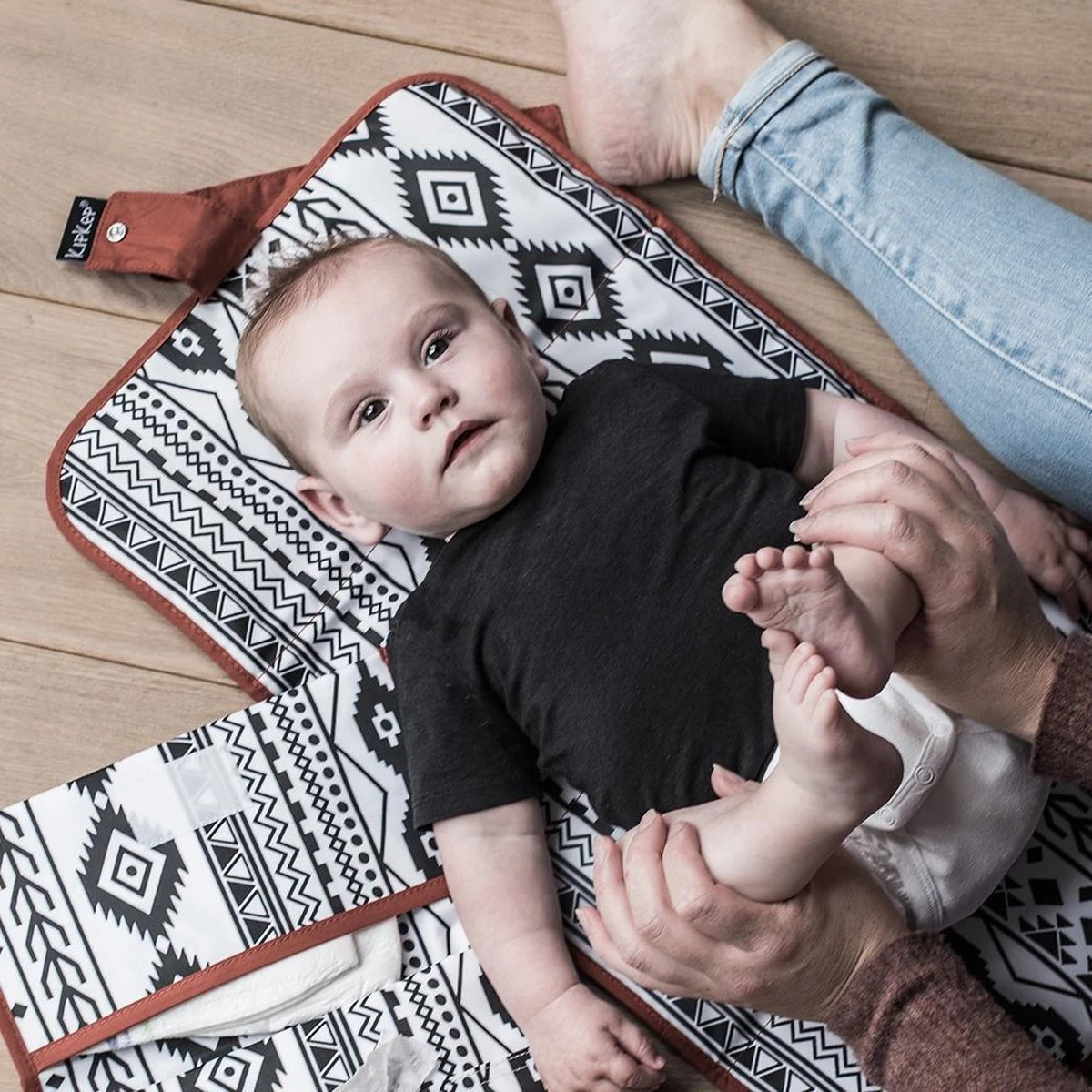 KipKep Napper Verschoonmatje - Uit Gerecyclede Materialen - Machinewasbaar - Etnic Spice 2 KipKep Napper Verschoonmatje - Uit Gerecyclede Materialen - Machinewasbaar - Etnic Spice - Afbeelding 2