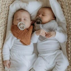 BiBS - Boheme Pacifier - Stage 1 Fopspeen - 2 Stuks - Vanilla / Dark Oak 18 BiBS - Boheme Pacifier - Stage 1 Fopspeen - 2 Stuks - Vanilla / Dark Oak -Aanbiedingen BIBS Winkel 1200x1200 5014