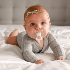 Difrax Fopspeen 6+ Maanden Natural Speen - Glow In The Dark - 2 Stuks -Aanbiedingen BIBS Winkel 1200x1200 5182