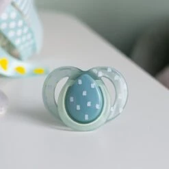 Tommee Tippee Night Time Soothers, Symmetrical Orthodontic Design, BPA-Free Silicone Baglet, 6-18m, Pack Of 6 -Aanbiedingen BIBS Winkel 1200x1200 5261