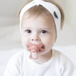 Difrax Fopspeen 18+ Maanden Dental - Roodbruin/Brick - Orthodontische Speen - 2 Stuks -Aanbiedingen BIBS Winkel 1200x1200 5365