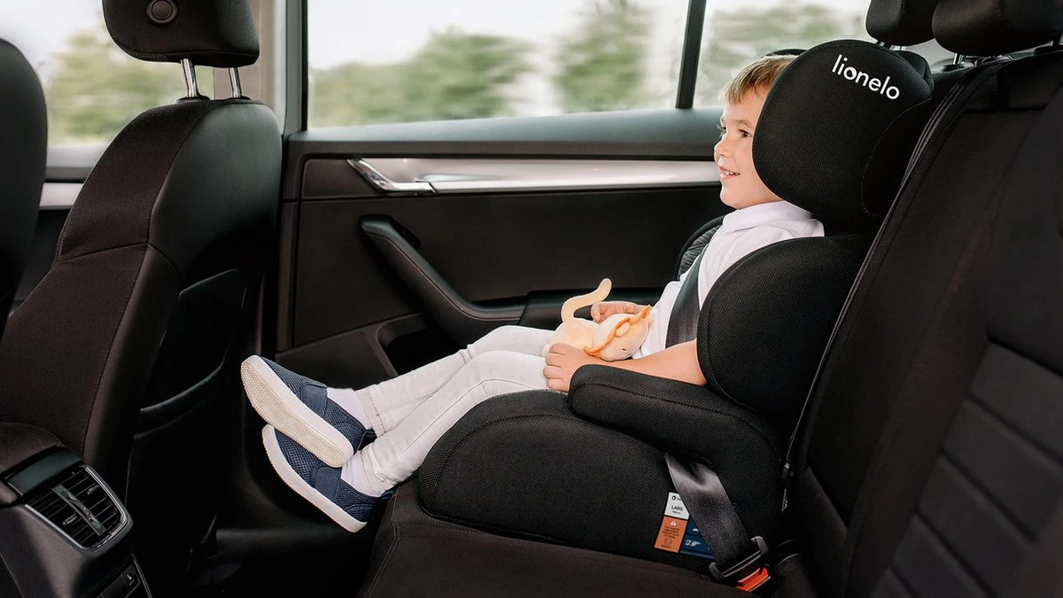 Lionelo Lars - Autostoeltje - ImpactGuard - Extra Spons - Tot 36kg 4 Lionelo Lars - Autostoeltje - ImpactGuard - Extra Spons - Tot 36kg - Afbeelding 4