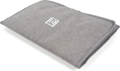 Brisby Slijtvast Verschoonmatje – Voorzien Van Een Klittenbandsluiting Voor Gemakkelijke 1-Hands Bediening - Donkergrijs -Aanbiedingen BIBS Winkel 1200x715 3