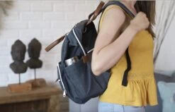 Periwinkle - Luiertassen - Waterproof Baby Verzorgingstas - Baby Rugzak - Luiertas - Verzorgingstas - Linnen - Bordeaux -Aanbiedingen BIBS Winkel 1200x772 8