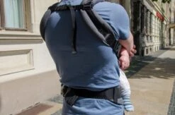 Praktische Draagzak Baby - Donkergrijs - Babydrager - Buikdrager En Rugdrager - Opbergtas Inbegrepen -Aanbiedingen BIBS Winkel 1200x794 9