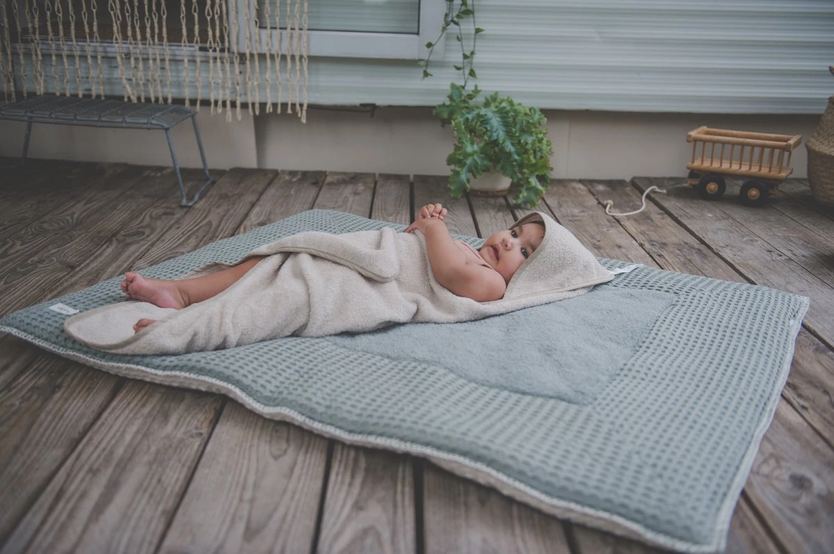 Koeka Baby Badcape Dijon Daily - 100x100cm - Zand 3 Koeka Baby Badcape Dijon Daily - 100x100cm - Zand - Afbeelding 3