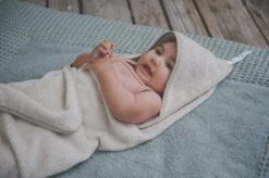 Koeka Baby Badcape Dijon Daily - 100x100cm - Zand 15 Koeka Baby Badcape Dijon Daily - 100x100cm - Zand -Aanbiedingen BIBS Winkel 1200x798 9