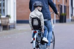 Bobike One Junior Achterzitje Tot 35kg Dragerbevestiging Zwart/zwart -Aanbiedingen BIBS Winkel 1200x799 135