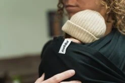 Cuddie Baby Draagdoek - Premium Organic Baby Draagdoek Gemaakt Van Bio Katoen - Newborns Tot 15 Kg - Baby Cadeau - Met Wenskaart - Zwart -Aanbiedingen BIBS Winkel 1200x799 156