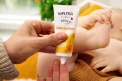 Weleda Baby Calendula Billenbalsem - 30ml 11 Weleda Baby Calendula Billenbalsem - 30ml -Aanbiedingen BIBS Winkel 1200x800 41