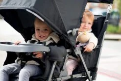 Joovy Caboose Too Ultralight Dubbele Buggy - Zwart - Duo Buggy - Lichtgewicht -Aanbiedingen BIBS Winkel 1200x800 438