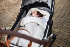 Jollein Voetenzak Voor Autostoel & Kinderwagen - Bliss Knit - Nougat -Aanbiedingen BIBS Winkel 1200x800 545