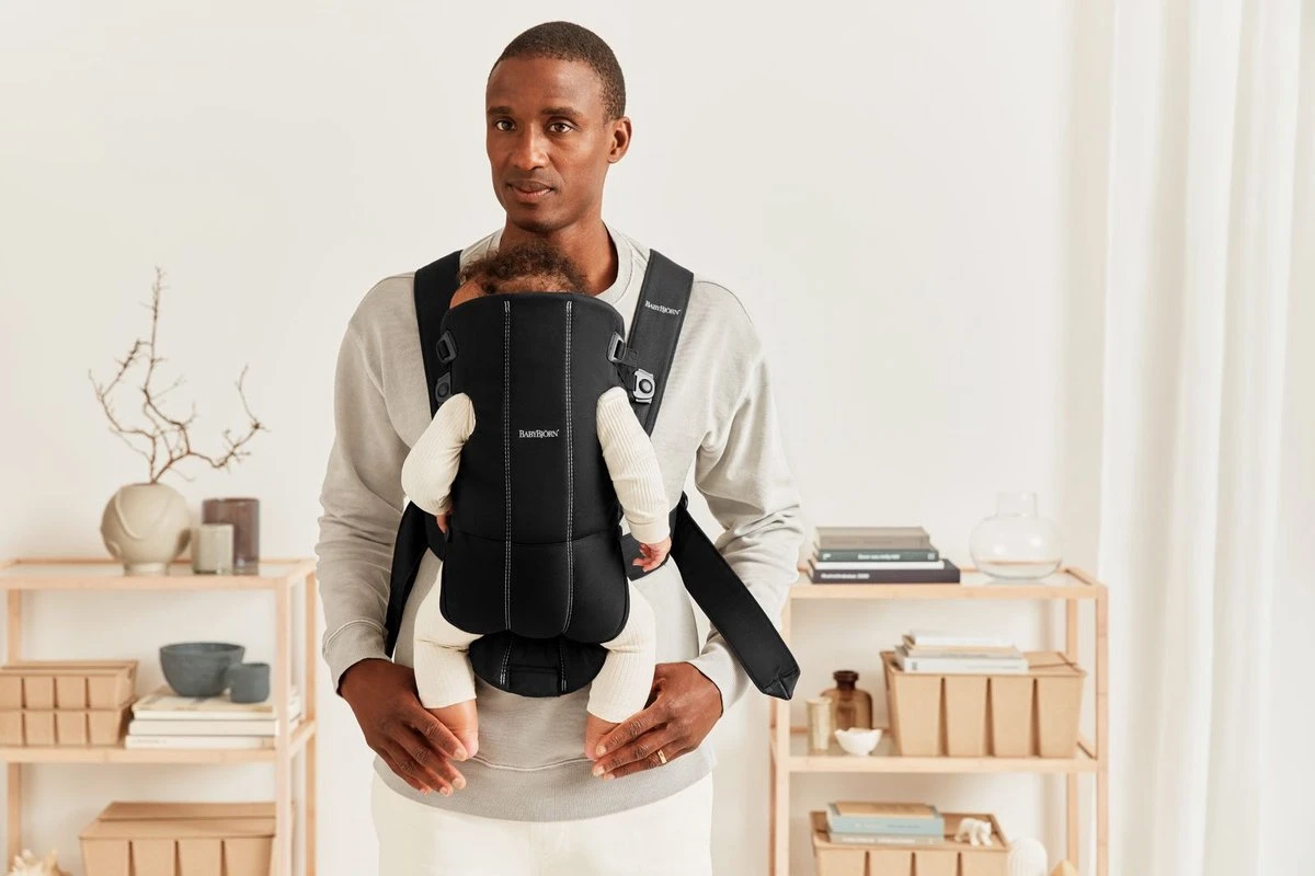 BabyBjörn Draagzak Mini - Cotton - Zwart 3 BabyBjörn Draagzak Mini - Cotton - Zwart - Afbeelding 3