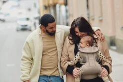 BabyBjörn Draagzak One Air - 3D Mesh - Grijs-beige 17 BabyBjörn Draagzak One Air - 3D Mesh - Grijs-beige -Aanbiedingen BIBS Winkel 1200x800 641