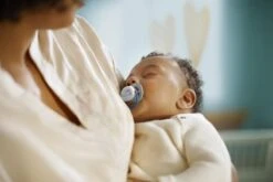 Philips Avent Ultra Air-fopspeen SCF080/01 - Fopspeen - 0-6 Maanden - 2 Stuks 23 Philips Avent Ultra Air-fopspeen SCF080/01 - Fopspeen - 0-6 Maanden - 2 Stuks -Aanbiedingen BIBS Winkel 1200x800 684