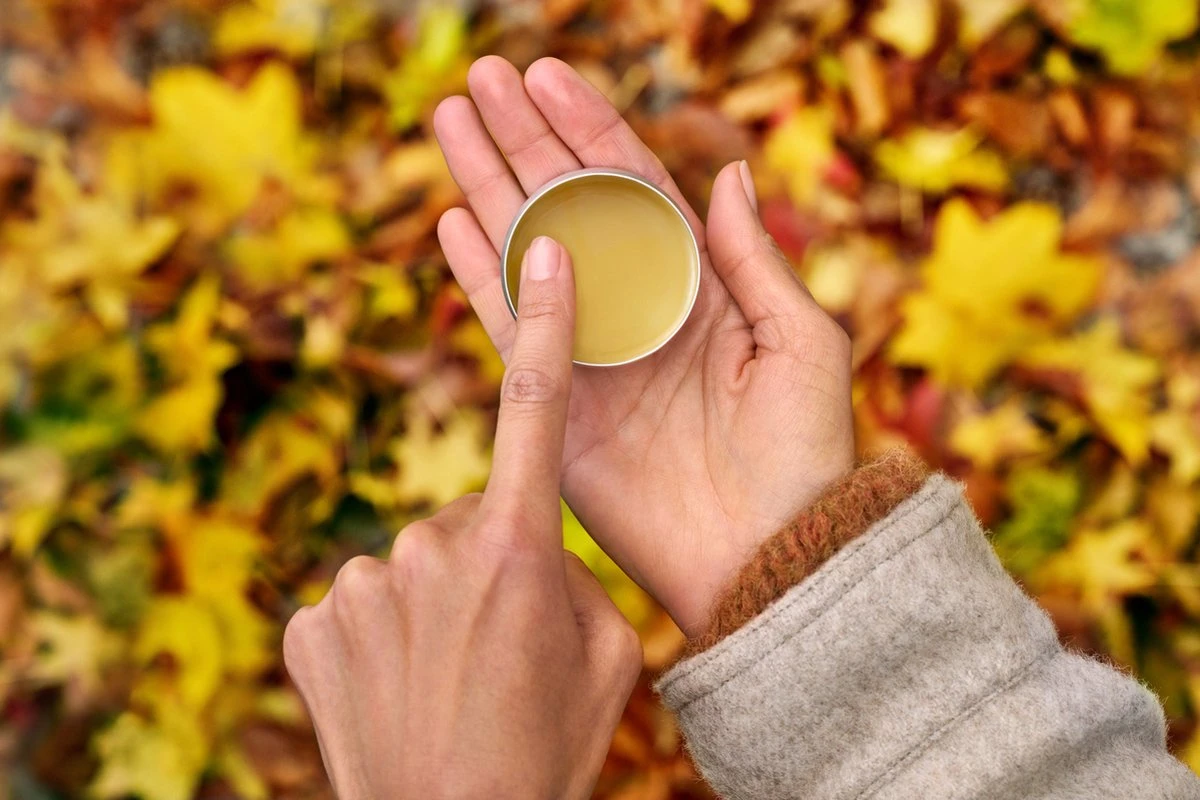 Weleda Calendula Alles-In-Één Balsem - 25g 4 Weleda Calendula Alles-In-Één Balsem - 25g - Afbeelding 4