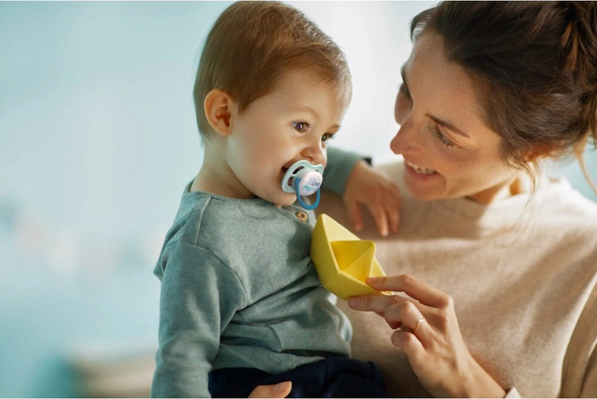 Philips Avent Ultra Air-fopspeen SCF080/01 - Fopspeen - 0-6 Maanden - 2 Stuks 3 Philips Avent Ultra Air-fopspeen SCF080/01 - Fopspeen - 0-6 Maanden - 2 Stuks - Afbeelding 3