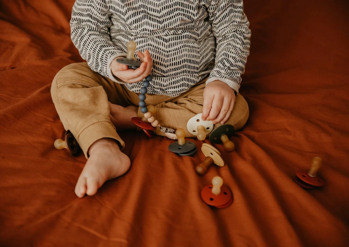 BIBS Speen 18+ Mnd | T3 | Black - Beige - Petrol - Woodchuck 2 BIBS Speen 18+ Mnd | T3 | Black - Beige - Petrol - Woodchuck - Afbeelding 2