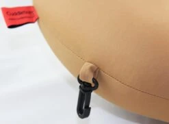 Cuddlebug U-shape Kussen | Aap | Knuffel | Kinderen -Aanbiedingen BIBS Winkel 1200x880 6