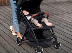 Lionelo Buggy Julie One - Kinderwagen Premium - Automatisch Opvouwen - Wandelwagen Tot 22 Kg - Comfortabele Zitje 29 Lionelo Buggy Julie One - Kinderwagen Premium - Automatisch Opvouwen - Wandelwagen Tot 22 Kg - Comfortabele Zitje -Aanbiedingen BIBS Winkel 1200x896 10