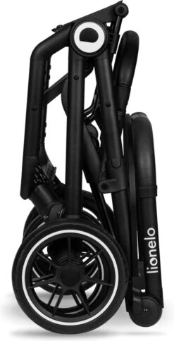 Lionelo Buggy Cloe - Kinderwagen Premium + - Tot 22 Kg - Verstelbare Rugleuning - 5-punts Veiligheidsgordels - Grote Zwenkwielen - Klamboe - Bekerhouder - Lichtgewicht - Compact - Waterdicht 20 Lionelo Buggy Cloe - Kinderwagen Premium + - Tot 22 Kg - Verstelbare Rugleuning - 5-punts Veiligheidsgordels - Grote Zwenkwielen - Klamboe - Bekerhouder - Lichtgewicht - Compact - Waterdicht -Aanbiedingen BIBS Winkel 612x1200 1